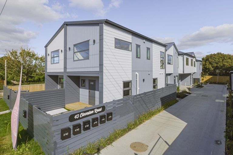Photo of property in 8/43 Clevedon Road, Papakura, 2110