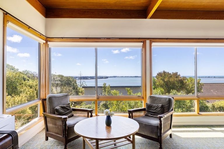 Photo of property in 9 Seamount Terrace, Mount Pleasant, Christchurch, 8081