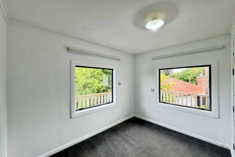 Photo of property in 16 Manuka Street, Hokowhitu, Palmerston North, 4410