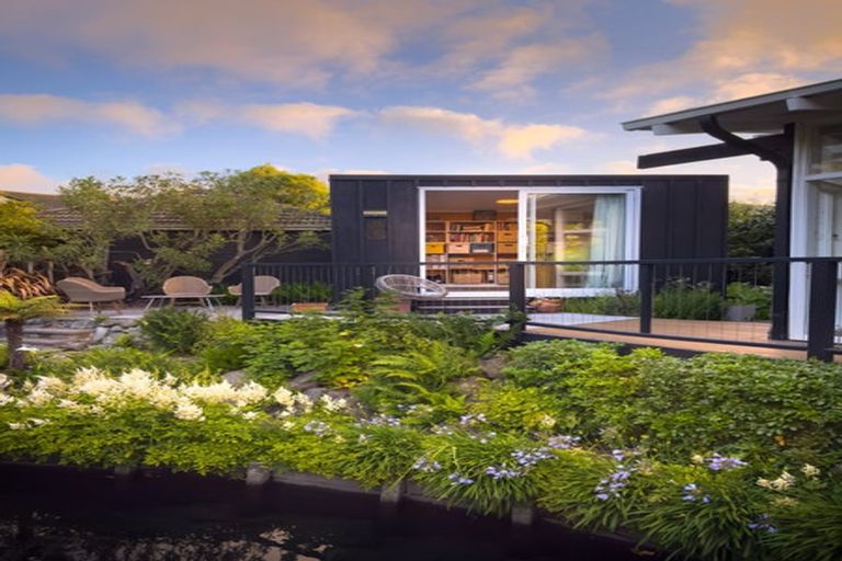 Photo of property in 31 Joyce Crescent, Ilam, Christchurch, 8041