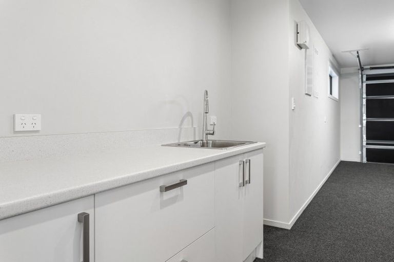 Photo of property in 15 Johnson Avenue, Amberley, 7410