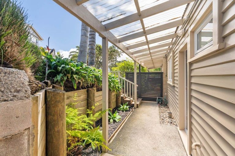 Photo of property in 11/37 Waipa Street, Birkenhead, Auckland, 0626