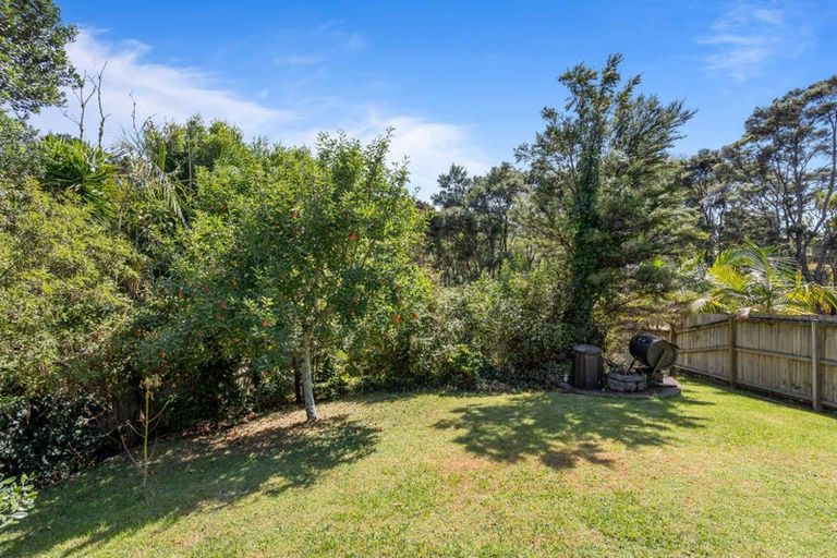 Photo of property in 218 Greenhithe Road, Greenhithe, Auckland, 0632