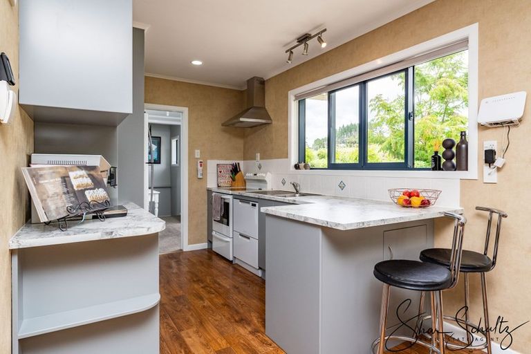 Photo of property in 1884 Paparoa Valley Road, Paparoa, 0571