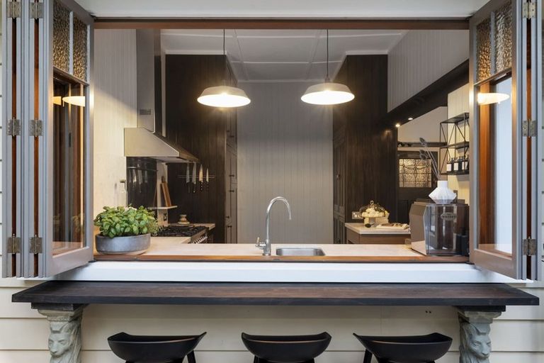 Photo of property in 20 Seabreeze Road, Narrow Neck, Auckland, 0624