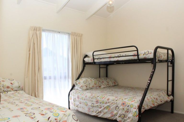 Photo of property in 3 Norfolk Place, Tairua, 3508