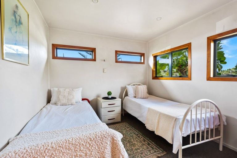 Photo of property in 132 Oakura Road, Oakura, Hikurangi, 0184