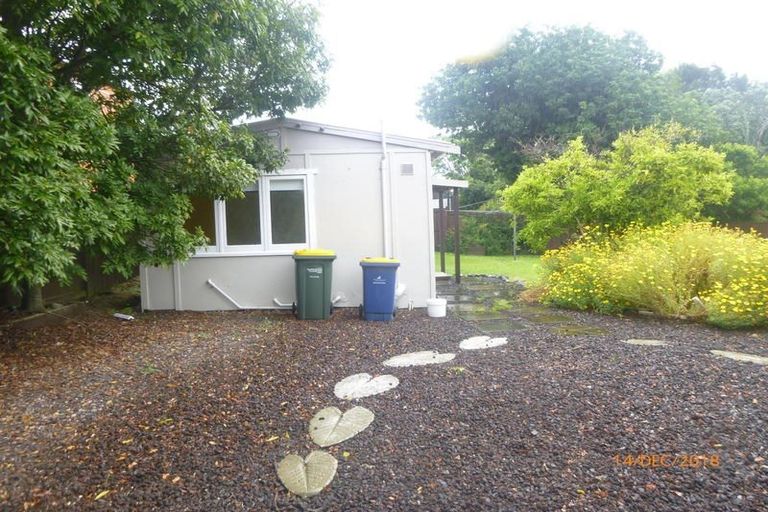 Photo of property in 6 Trig Road, West Harbour, Auckland, 0618