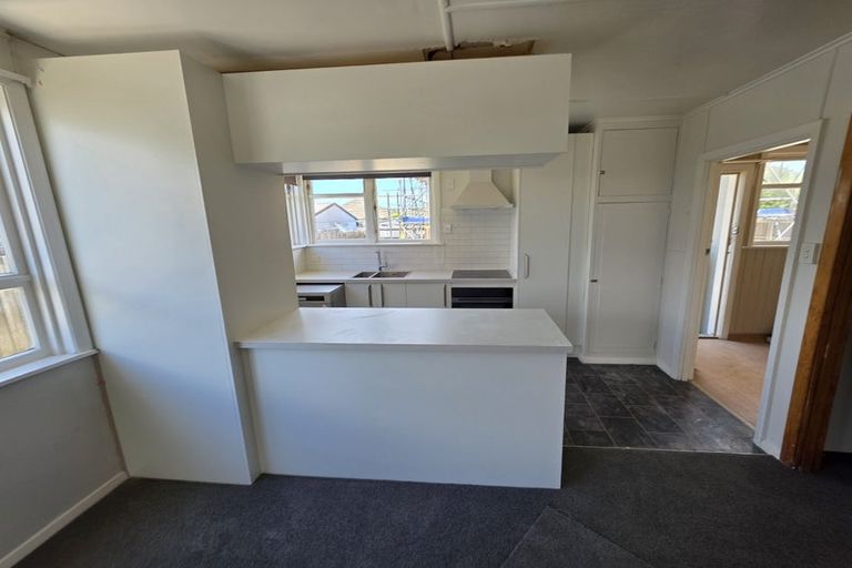 Photo of property in 30 Paddington Street, Northcote, Christchurch, 8052
