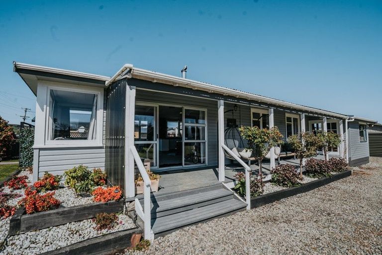 Photo of property in 17 Cross Street, Milton, 9220