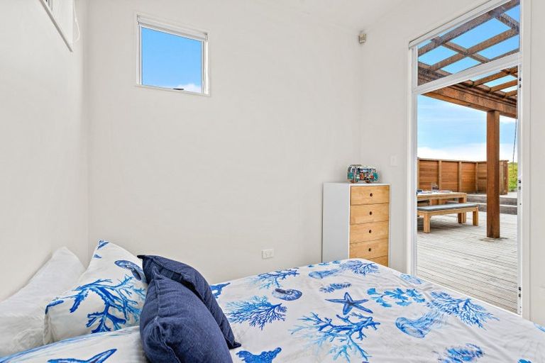 Photo of property in 19a Ruby Cove, Omaha, 0986