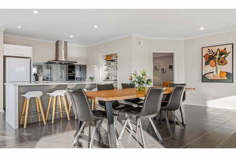 Photo of property in 7 Barnsley Crescent, West Melton, 7618