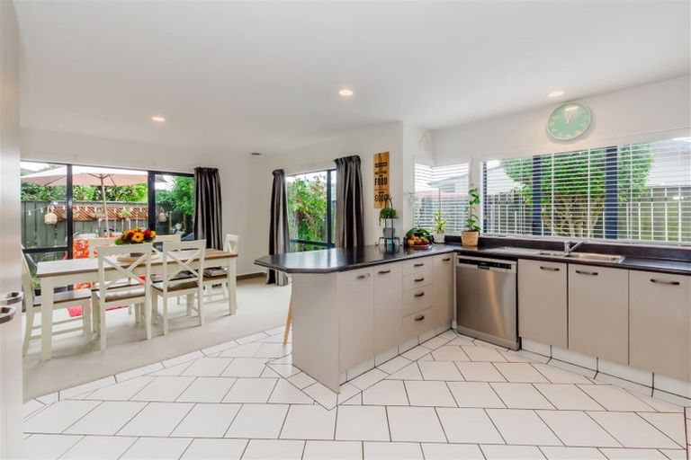 Photo of property in 87 Cedar Drive, Paraparaumu Beach, Paraparaumu, 5032