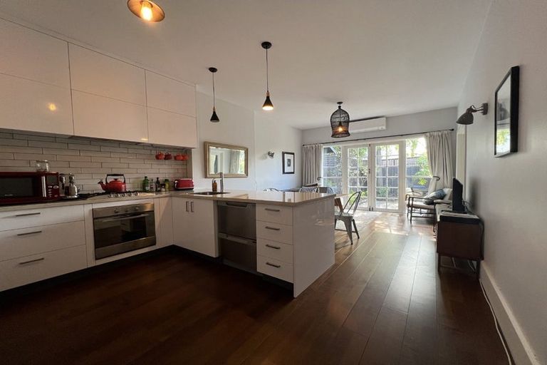 Photo of property in 9 Webb Street, St Albans, Christchurch, 8014