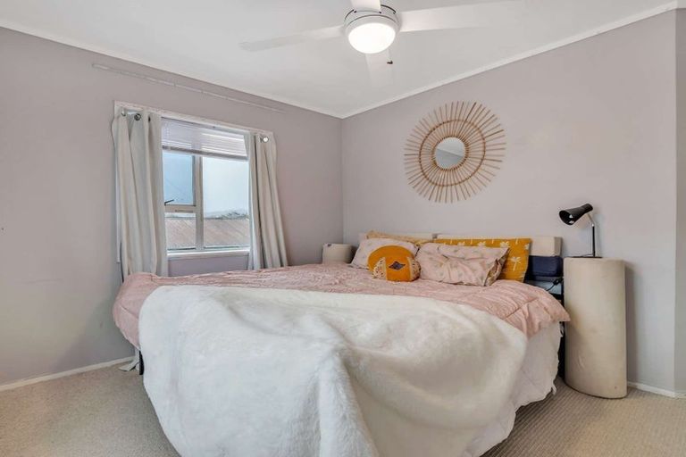 Photo of property in 247 Henderson Valley Road, Henderson, Auckland, 0612