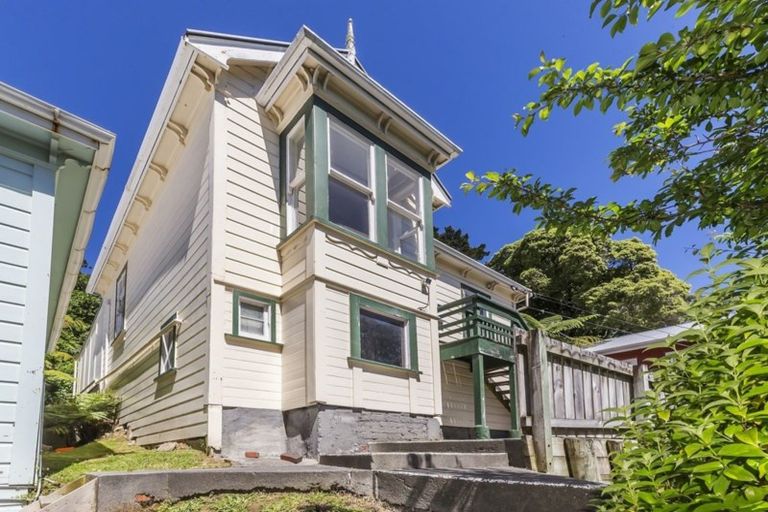 Photo of property in 211 Aro Street, Aro Valley, Wellington, 6021