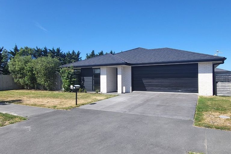 Photo of property in 22 Hurutini Way, Halswell, Christchurch, 8025