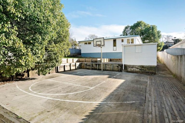 Photo of property in 66 Vandeleur Avenue, Birkdale, Auckland, 0626