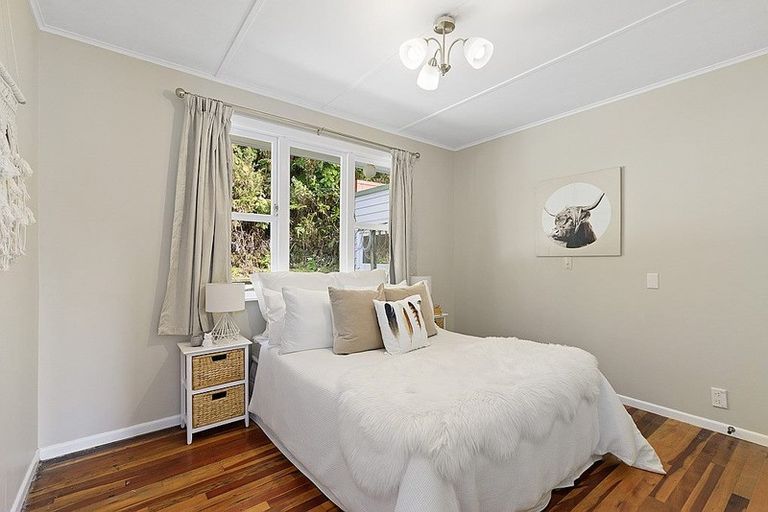 Photo of property in 73 Delaney Drive, Stokes Valley, Lower Hutt, 5019
