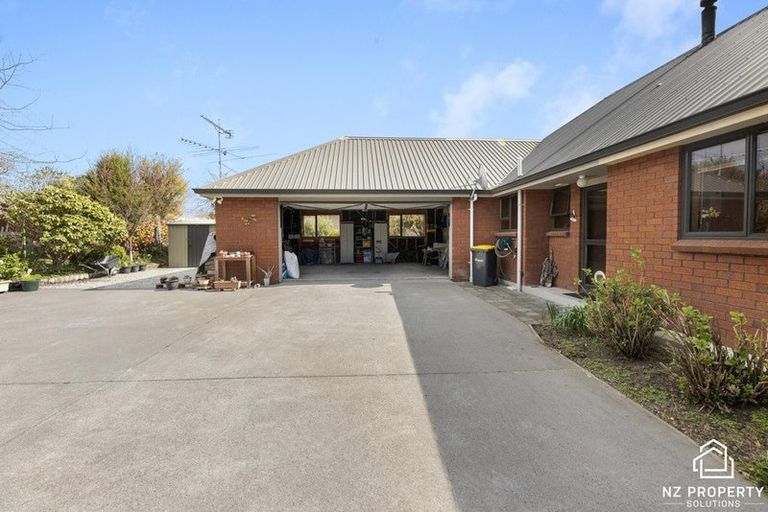 Photo of property in 55 Holyhead Street, Outram, 9019