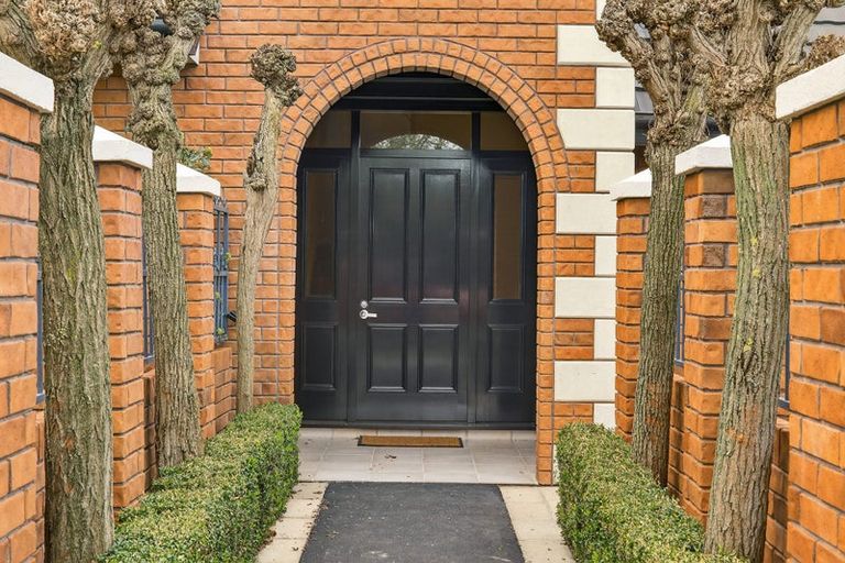 Photo of property in 106 Hamilton Avenue, Ilam, Christchurch, 8041