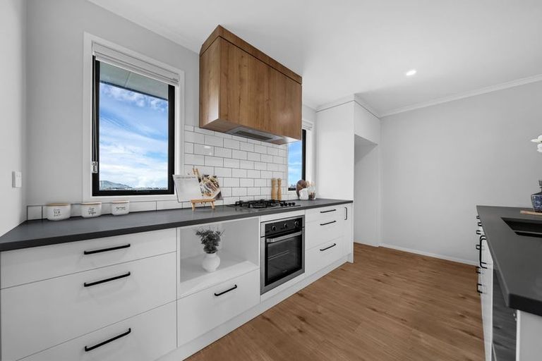 Photo of property in 24 Peacock Place, Pokeno, 2402