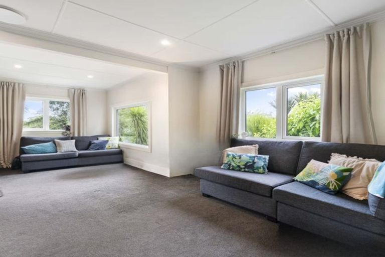 Photo of property in 3 Huia Road, Titirangi, Auckland, 0604