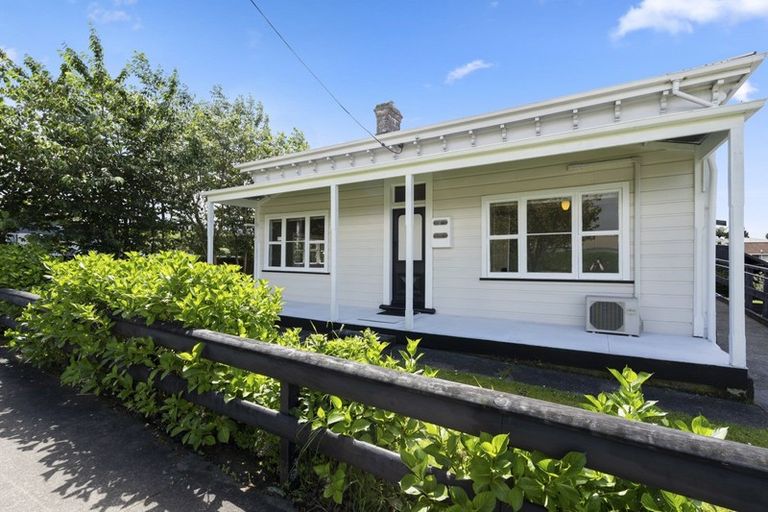 Photo of property in 88 Celia Street, Stratford, 4332