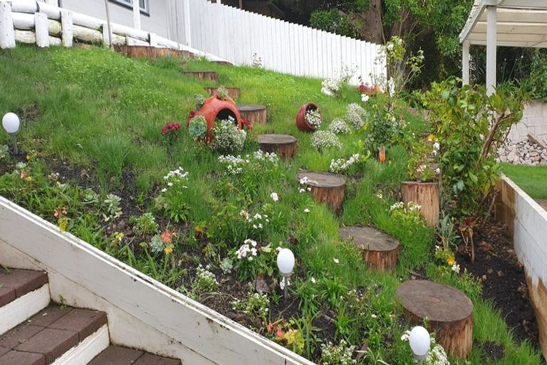 Photo of property in 3 Freya Place, Torbay, Auckland, 0630