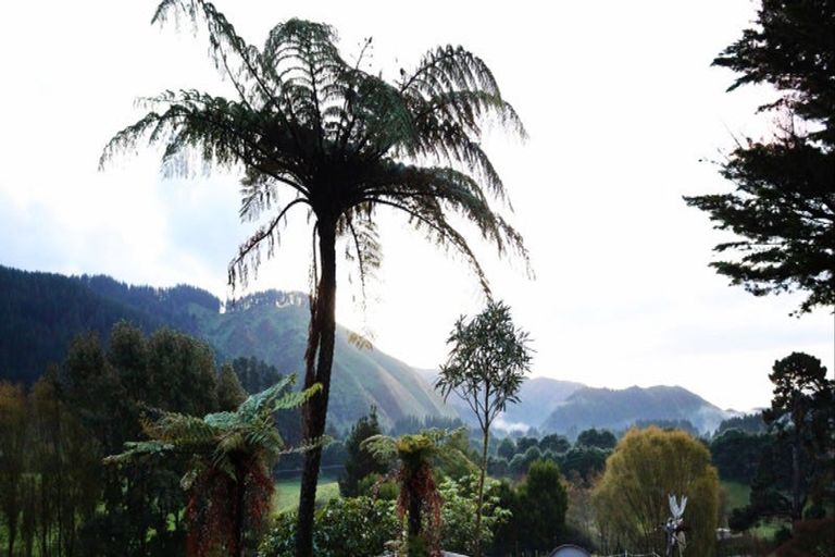 Photo of property in 33 Ratadale Road, Reikorangi, Waikanae, 5391