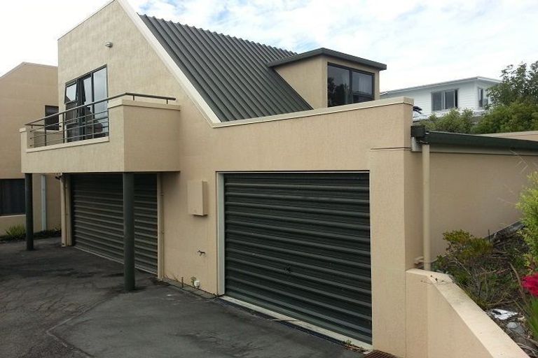 Photo of property in 10 Dunkeld Lane, Redcliffs, Christchurch, 8081