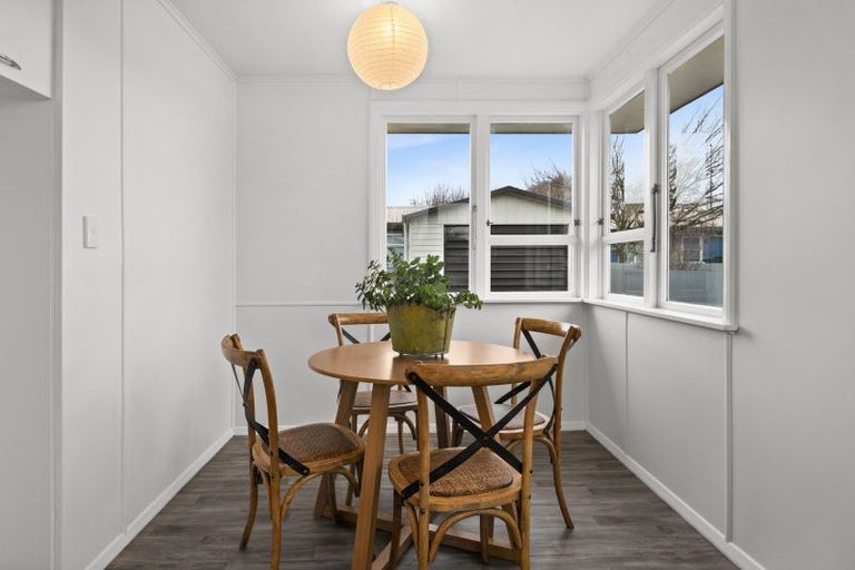 Photo of property in 16 Peterhead Avenue, Flaxmere, Hastings, 4120