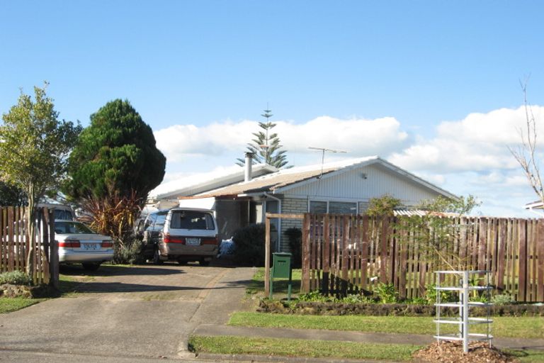 Photo of property in 21 Astor Place, Manurewa, Auckland, 2102