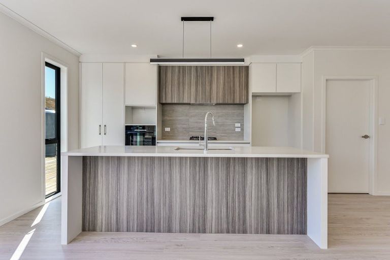 Photo of property in 33 Overton Street, Rototuna North, 3210