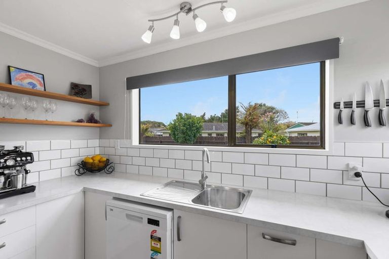 Photo of property in 26 Humphries Place, Awapuni, Palmerston North, 4412