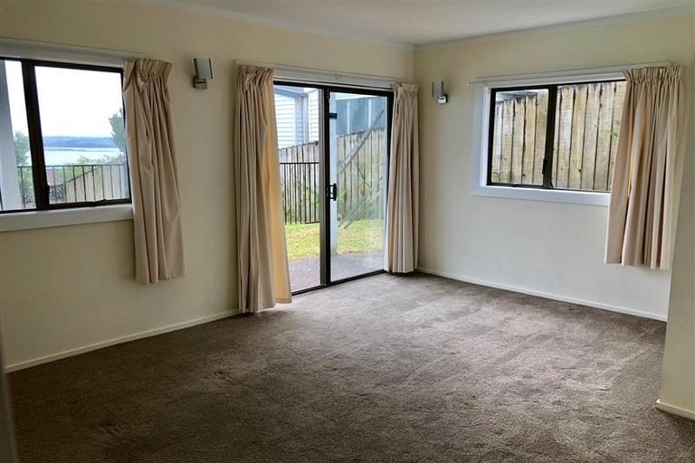 Photo of property in 51 Hadfield Street, Beach Haven, Auckland, 0626