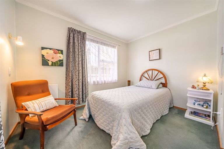 Photo of property in 10 Robertson Street, Elderslea, Upper Hutt, 5018