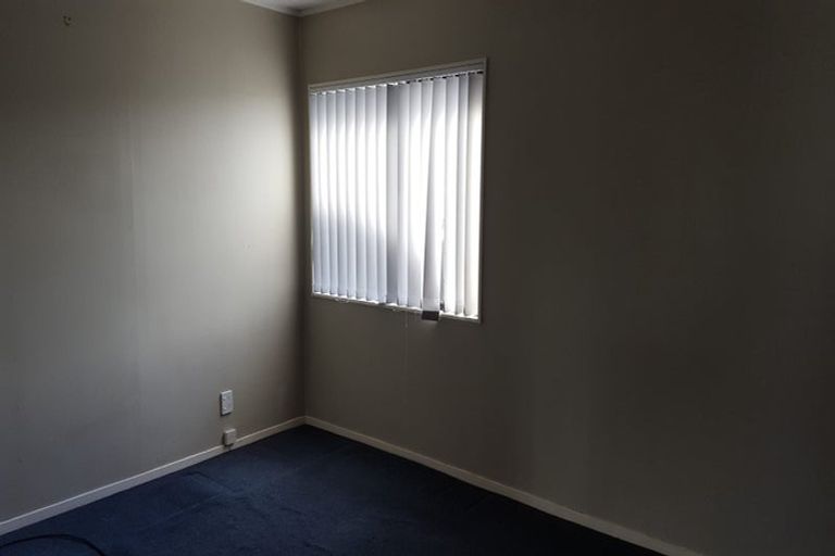 Photo of property in 6 Rhine Place, Weymouth, Auckland, 2103