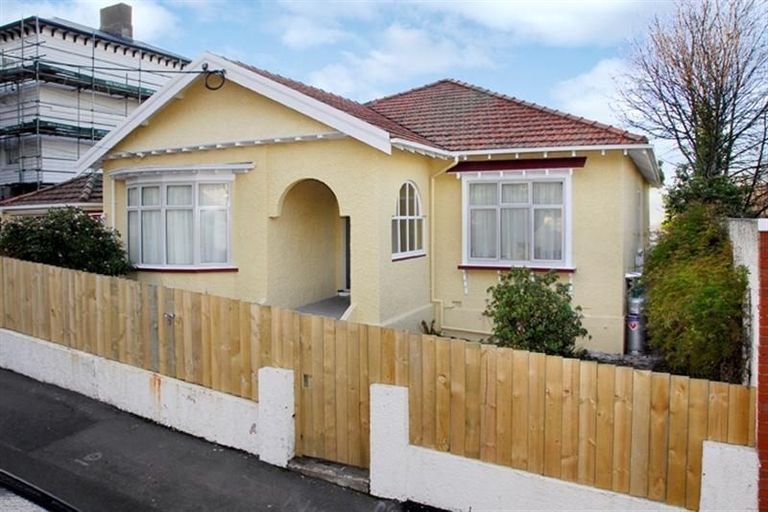 Photo of property in 3 Queen Street, Winton, 9720