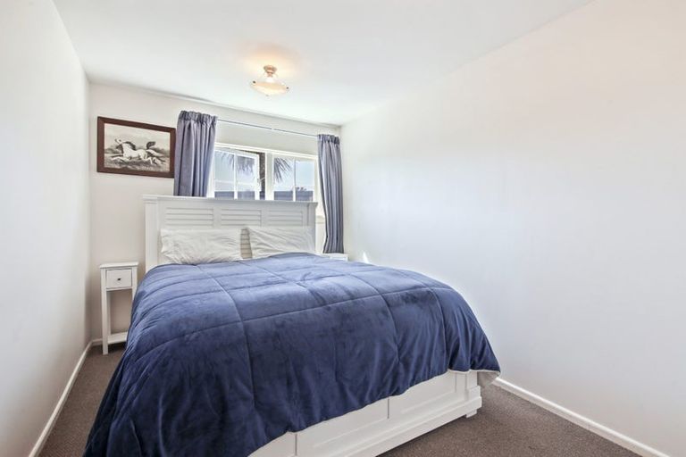 Photo of property in 30 Holton Road, Amberley, 7481