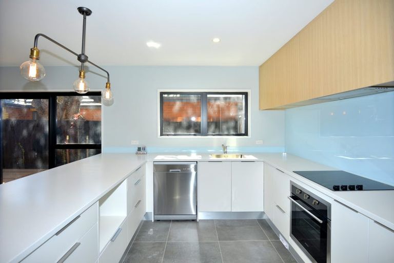 Photo of property in 41d Avonhead Road, Avonhead, Christchurch, 8042