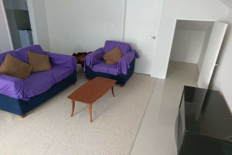 Photo of property in 163 Tiriwa Drive, Massey, Auckland, 0614