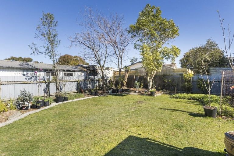 Photo of property in 18 Bryant Street, Takaro, Palmerston North, 4412