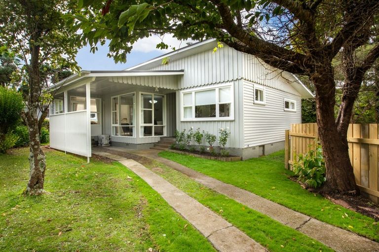 Photo of property in 36 Silverbirch Grove, Churton Park, Wellington, 6037