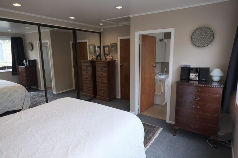 Photo of property in 139 Hine Road, Wainuiomata, Lower Hutt, 5014