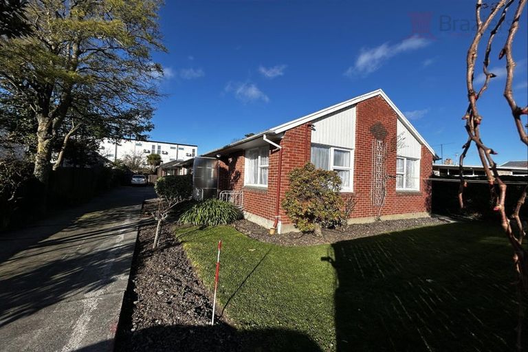 Photo of property in 100a Mandeville Street, Riccarton, Christchurch, 8011