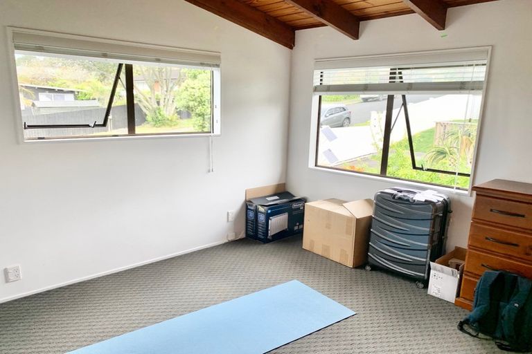 Photo of property in 2/1 Mayfair Crescent, Mairangi Bay, Auckland, 0630