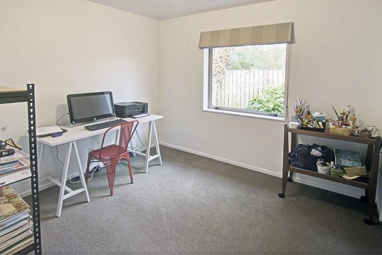 Photo of property in 19 Nash Place, Masterton, 5810