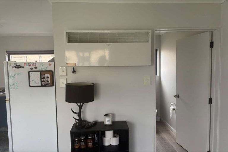 Photo of property in 7 List Street, Welbourn, New Plymouth, 4310