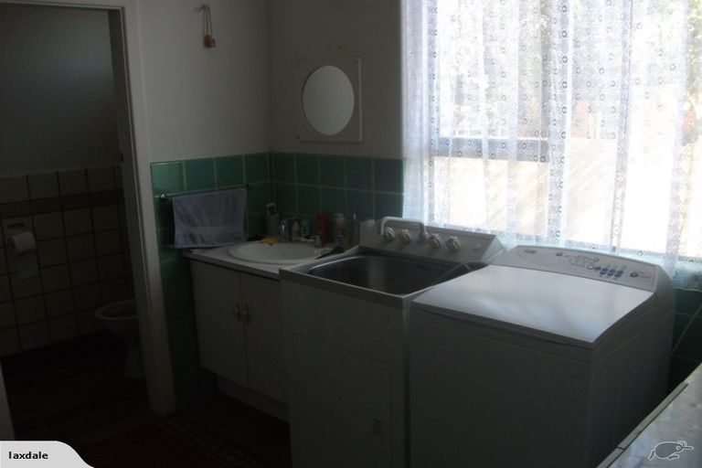 Photo of property in 211 Conyers Street, Strathern, Invercargill, 9812